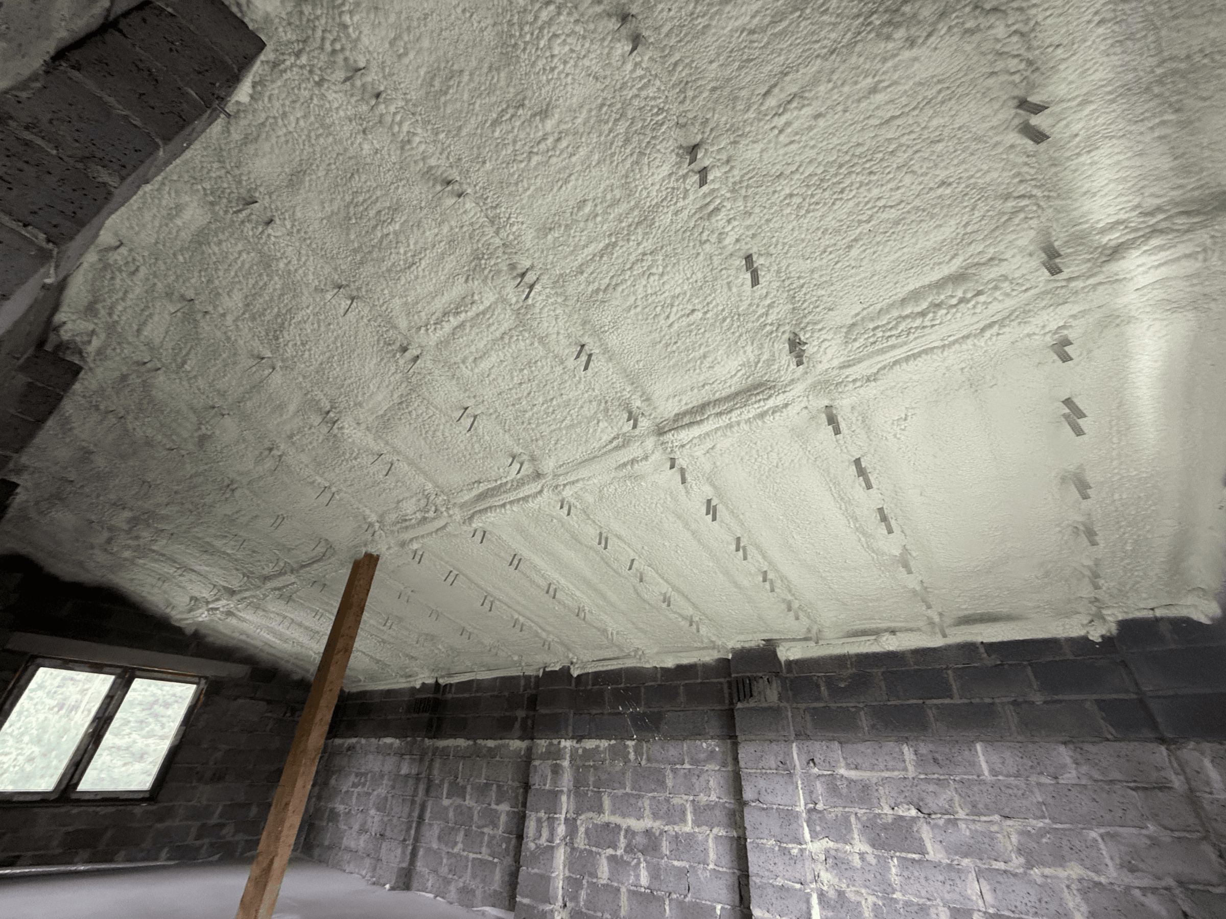 ocieplania poddaszy pianką